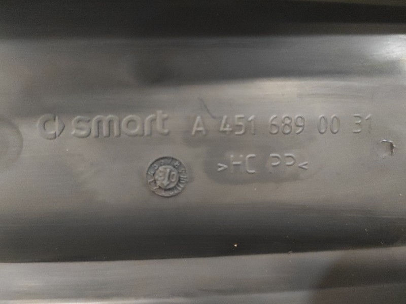 Recambio de consola central para smart fortwo coupe 0.8 cdi referencia OEM IAM A4516890031  