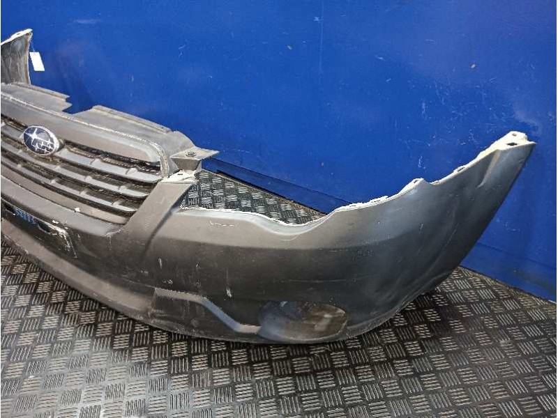 Recambio de paragolpes delantero para subaru legacy familiar/outback b13 (bp) referencia OEM IAM 57704AG230  
