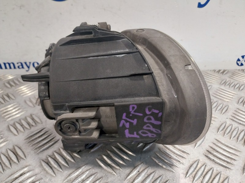 Recambio de faro antiniebla izquierdo para subaru legacy familiar/outback b13 (bp) referencia OEM IAM 84501AG030 11420791 992235