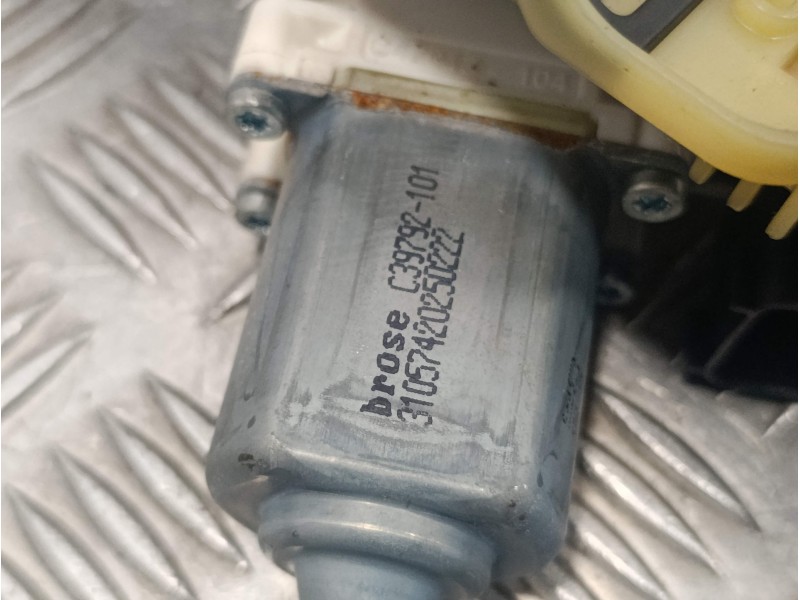 Recambio de elevalunas trasero derecho para land rover discovery sport referencia OEM IAM FK7227000AD C39859100 C26572105