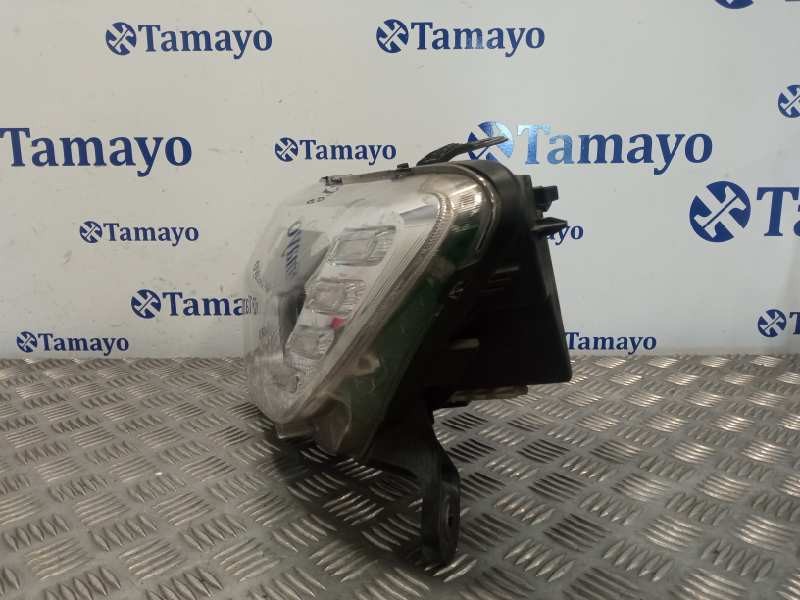 Recambio de faro izquierdo para dacia sandero referencia OEM IAM 90114430  260608143R