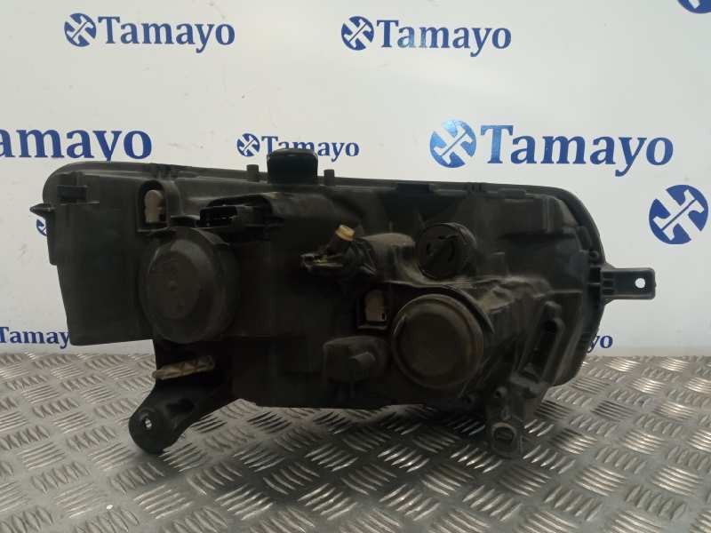 Recambio de faro izquierdo para dacia sandero referencia OEM IAM 90114430  260608143R
