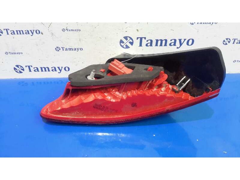 Recambio de piloto trasero derecho para peugeot 3008 referencia OEM IAM 9683460980  