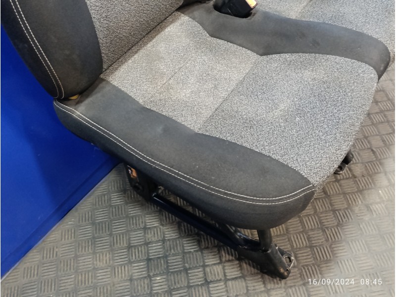 Recambio de asiento delantero derecho para fiat ducato furgón 35 (290) 2.3 jtd cat referencia OEM IAM   
