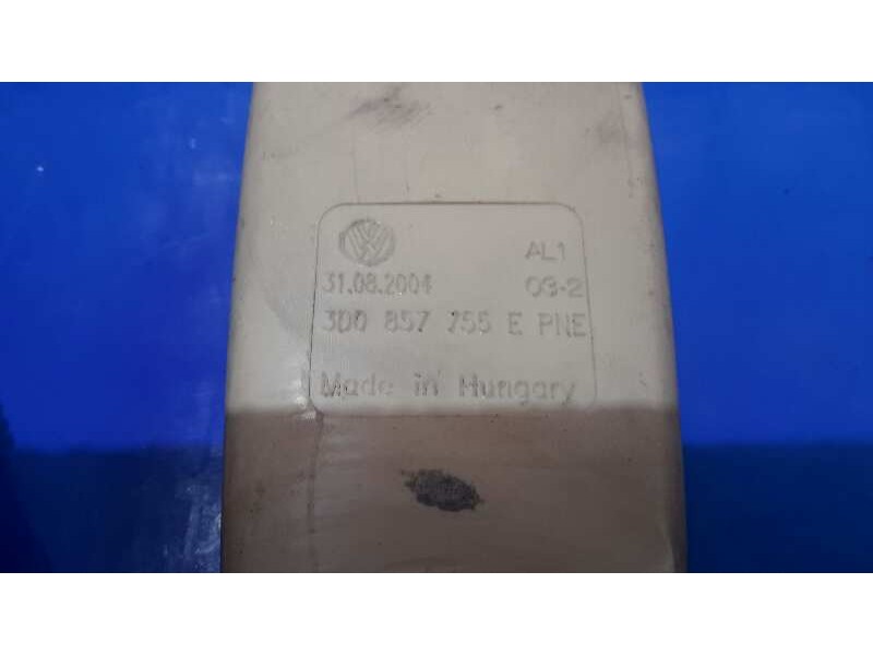 Recambio de enganche cinturon delantero izquierdo para volkswagen phaeton (3d2/3d8) referencia OEM IAM 3D0857755E  