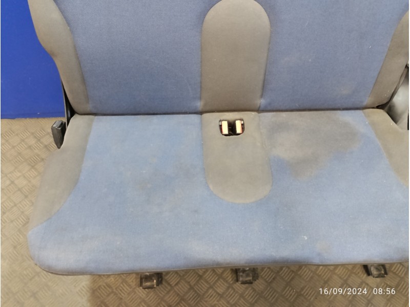 Recambio de asientos traseros para opel vivaro furgón/combi (07.2006 =>) 2.0 16v cdti referencia OEM IAM   