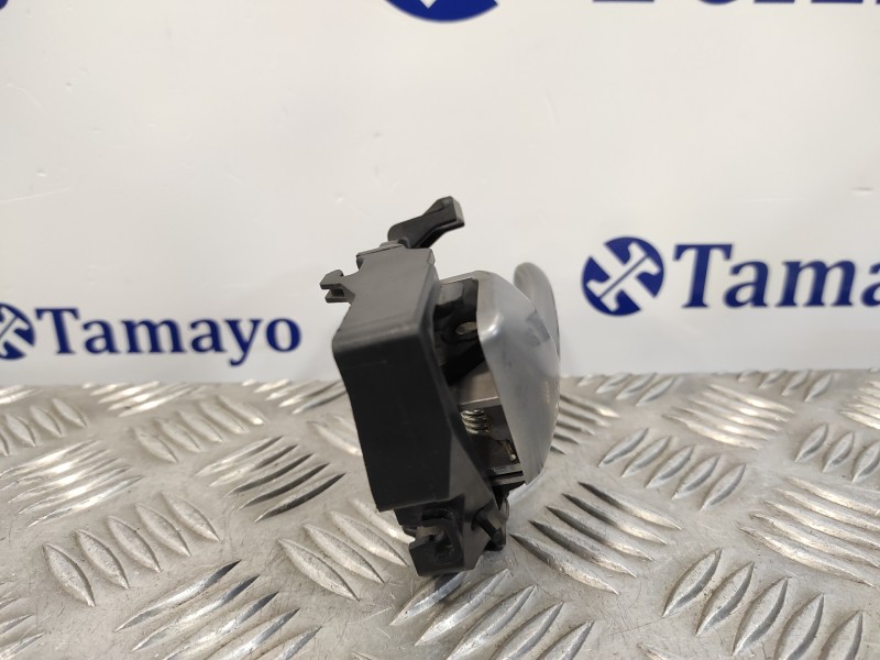 Recambio de maneta interior delantera izquierda para kia rio 1.2 cat referencia OEM IAM 826101W010  