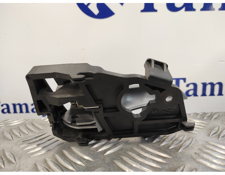 Recambio de maneta interior delantera derecha para kia rio 1.2 cat referencia OEM IAM 826201W010  