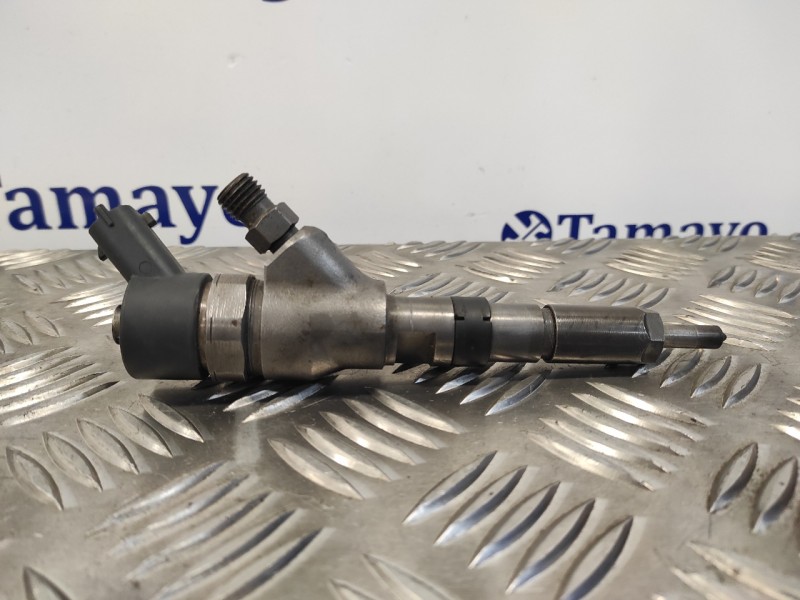 Recambio de inyector para peugeot 206 berlina 2.0 hdi cat referencia OEM IAM 0445110062  9640088780