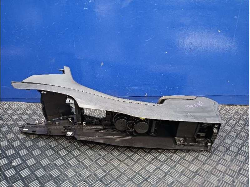 Recambio de apoyabrazos central para volkswagen golf vii (5g1, bq1, be1, be2) 1.4 gte hybrid referencia OEM IAM 5G1863241BL  