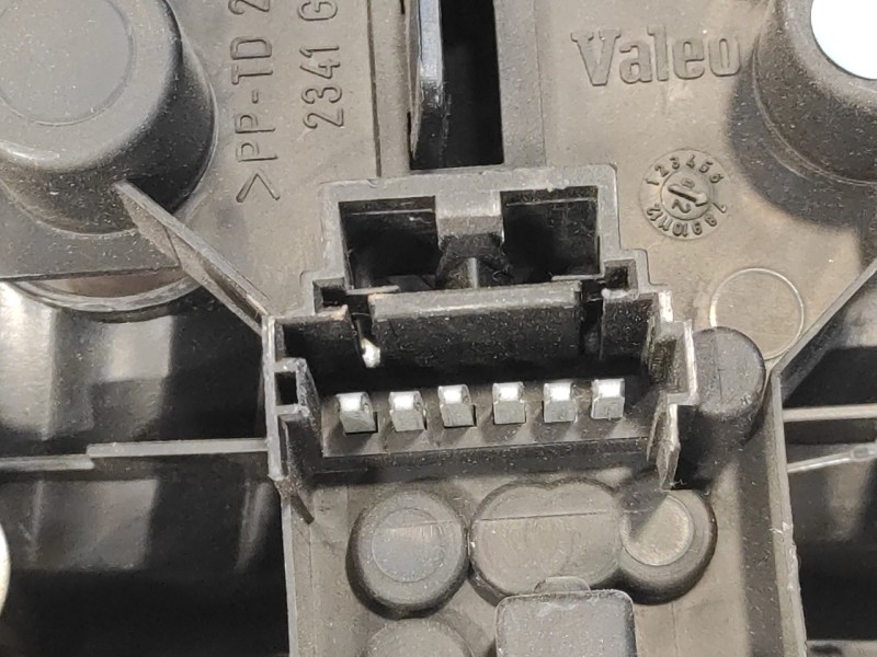 Recambio de piloto trasero izquierdo para renault megane i scenic (ja0) 1.6 55 kw referencia OEM IAM   