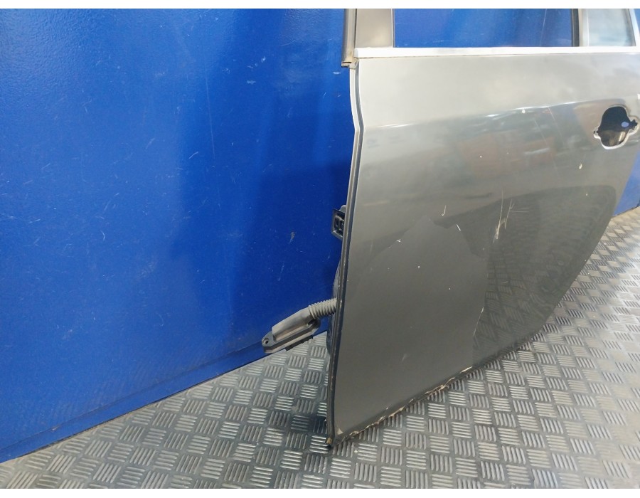 Recambio de puerta trasera izquierda para bmw serie 5 touring (e61) 2.5 24v turbodiesel cat referencia OEM IAM   