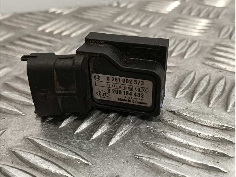 Recambio de sensor para renault megane ii berlina 5p 1.5 dci diesel referencia OEM IAM 0281002573  8200194432