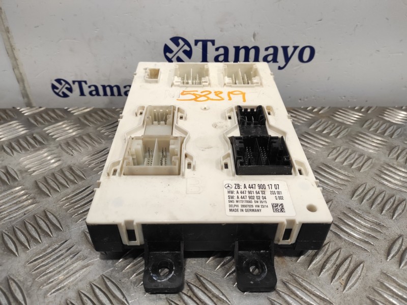 Recambio de caja reles / fusibles para mercedes-benz vito mixto (447) referencia OEM IAM A4479001707 A4479020204 A4479016402