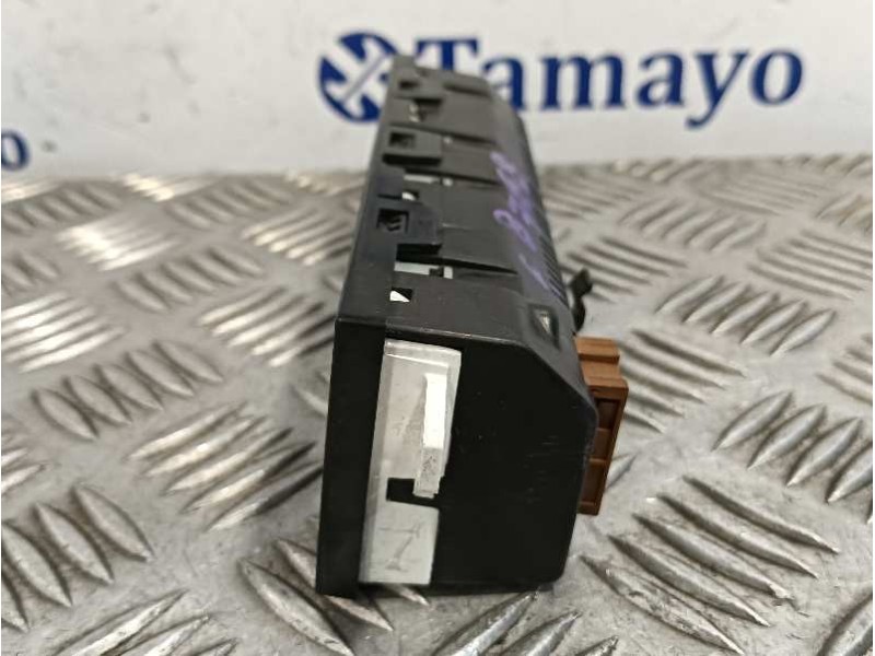 Recambio de pantalla multifuncion para citroën ds3 referencia OEM IAM 9807107380  