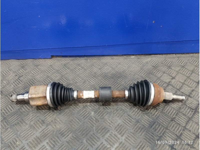 Recambio de transmision delantera izquierda para ford focus lim. black&red referencia OEM IAM BV613B437CA  