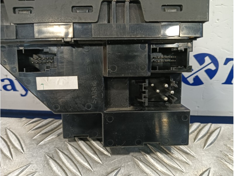 Recambio de mando elevalunas delantero izquierdo para bmw x5 (e53) referencia OEM IAM 6925696  
