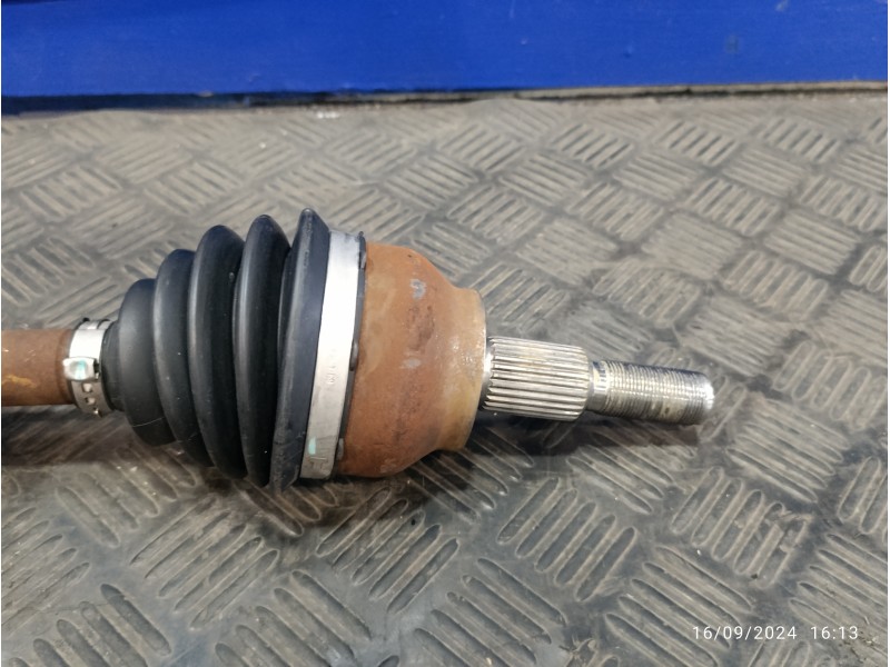 Recambio de transmision delantera izquierda para ford focus lim. black&red referencia OEM IAM BV613B437CA  