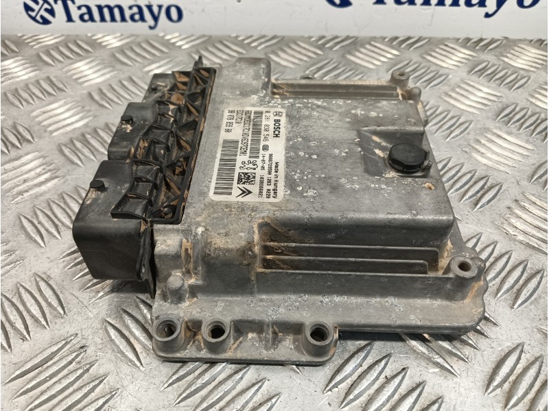 Recambio de centralita motor uce para peugeot expert furgon referencia OEM IAM 0281030546 EDC17C10 9807885980