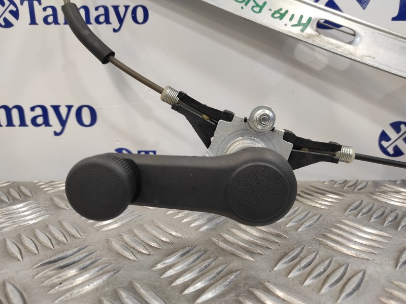 Recambio de elevalunas trasero derecho para kia rio 1.2 cat referencia OEM IAM 826301M000  