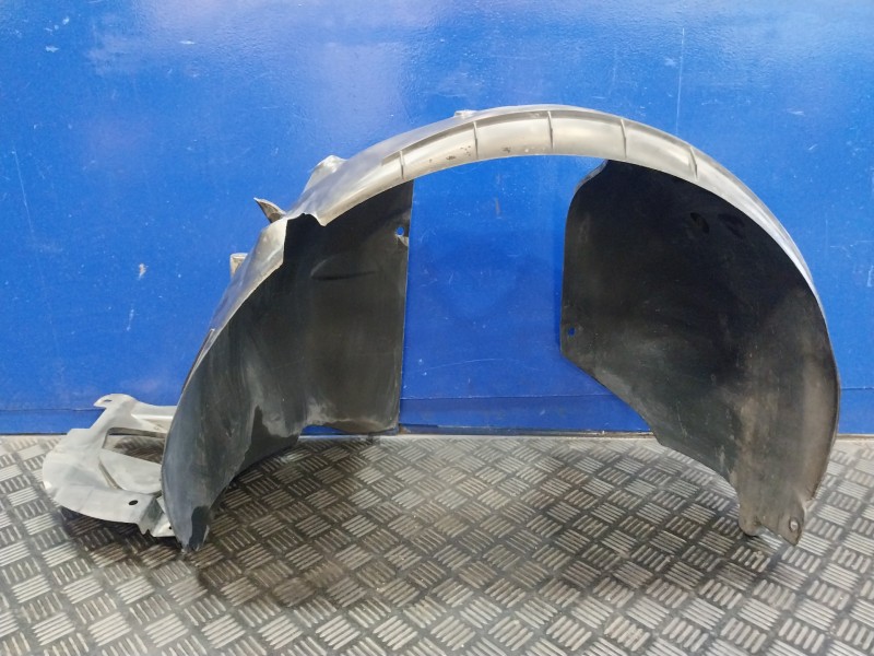 Recambio de plastico paso rueda delantero izquierdo para citroën ds3 referencia OEM IAM 9683816380  