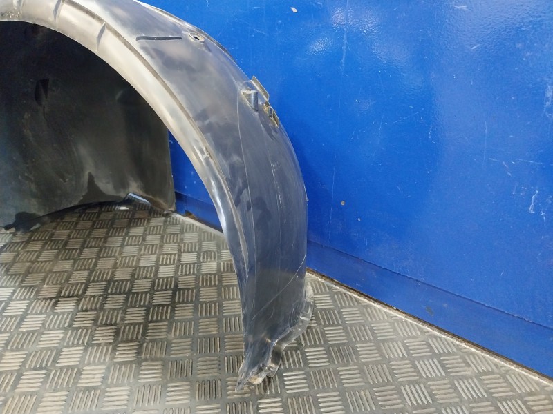 Recambio de plastico paso rueda delantero izquierdo para citroën ds3 referencia OEM IAM 9683816380  