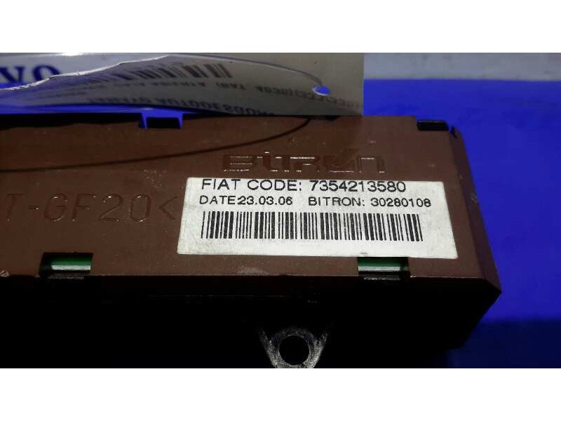 Recambio de warning para peugeot boxer caja abierta (bat. 4035)(333/335)(2007 =>) referencia OEM IAM 7354213580  30280108