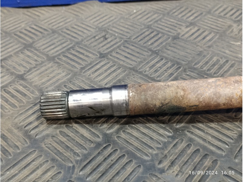 Recambio de transmision delantera derecha para citroën c3 picasso 1.6 hdi fap referencia OEM IAM 9682513680  