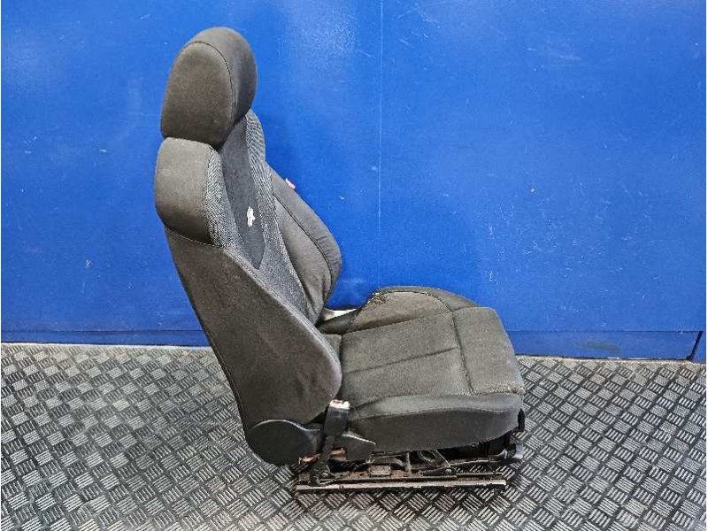 Recambio de asiento delantero izquierdo para seat leon (1p1) fr hatchback referencia OEM IAM   