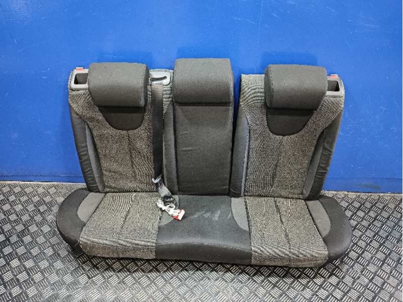 Recambio de asientos traseros para seat leon (1p1) fr hatchback referencia OEM IAM   