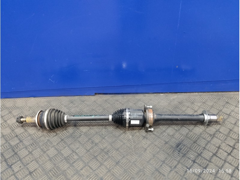 Recambio de transmision delantera derecha para toyota rav4 referencia OEM IAM DA76R  
