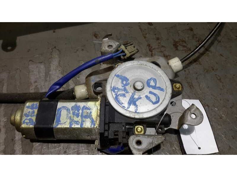 Recambio de elevalunas delantero derecho para nissan pick-up (d22) referencia OEM IAM 807302S410  MMR52119