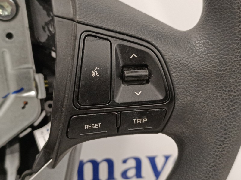 Recambio de volante para kia rio 1.2 cat referencia OEM IAM 561001W572HU 561301W000 1W572HU