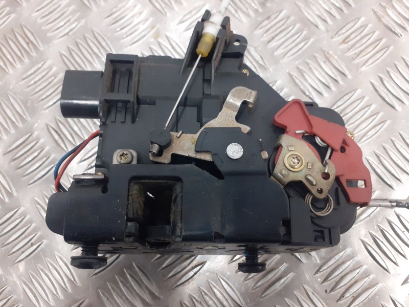 Recambio de cerradura puerta delantera derecha para audi a4 berlina (8e) 1.9 tdi referencia OEM IAM 4B1837016E  