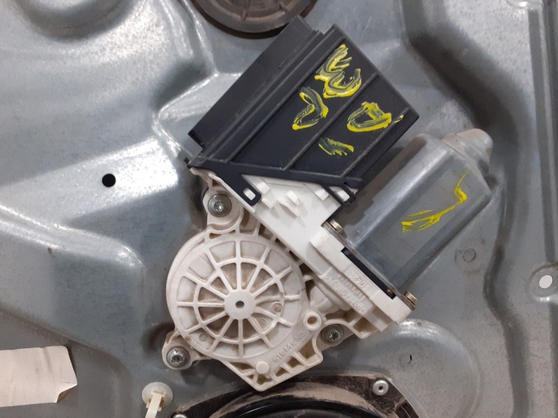 Recambio de elevalunas delantero izquierdo para seat ibiza (6l1) 1.4 16v referencia OEM IAM 6L3837751BF  
