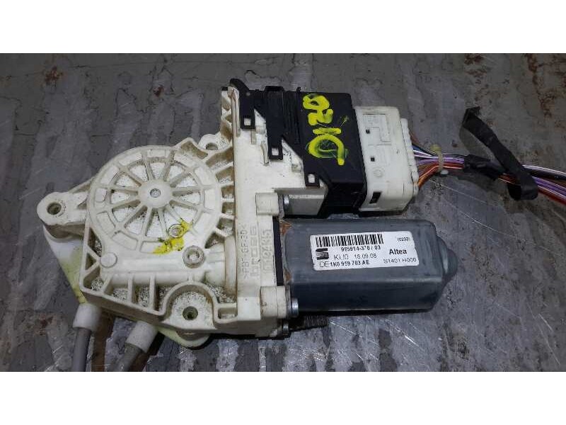 Recambio de elevalunas trasero izquierdo para seat altea xl (5p5) 1.9 tdi referencia OEM IAM 1K0959703AE 7746021800 99591437003