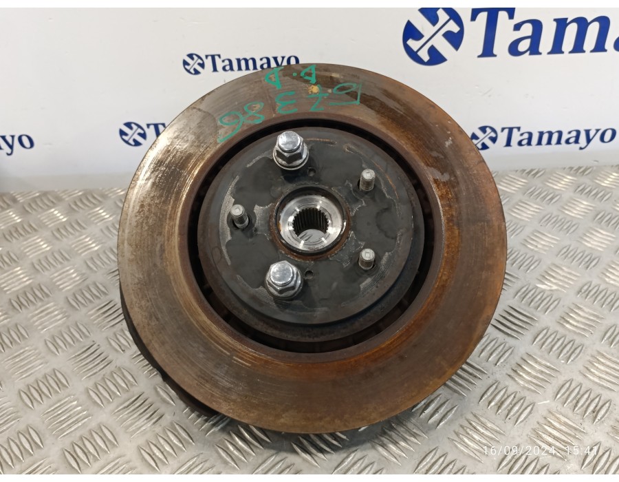 Recambio de mangueta delantera derecha para toyota rav4 referencia OEM IAM   