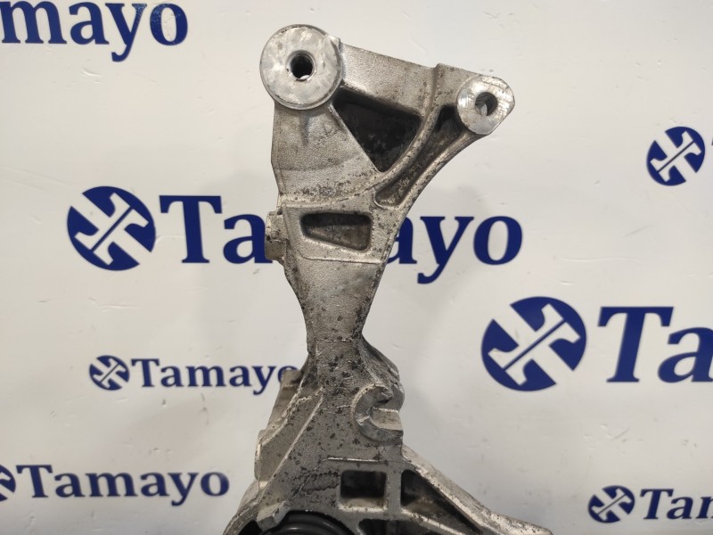 Recambio de soporte alternador para volkswagen golf v berlina (1k1) 1.9 tdi referencia OEM IAM 03G903143  