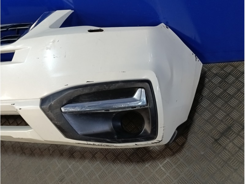 Recambio de paragolpes delantero para subaru forester 2.0 diesel cat referencia OEM IAM   