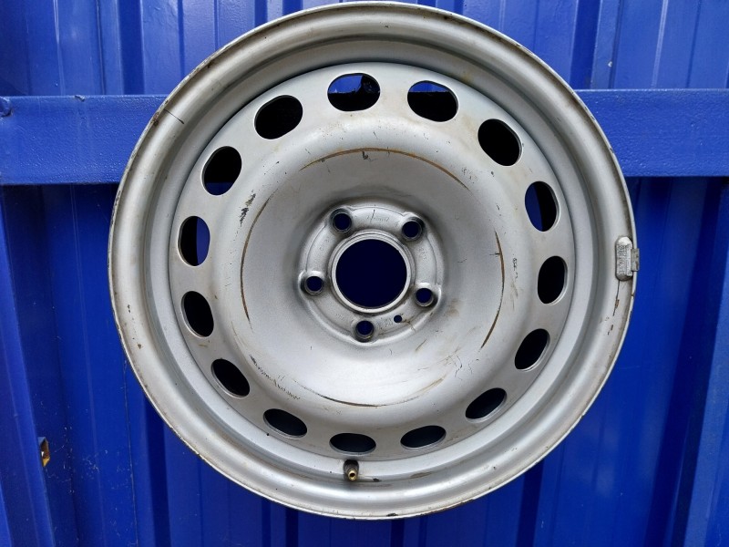 Recambio de llanta para toyota proace referencia OEM IAM   