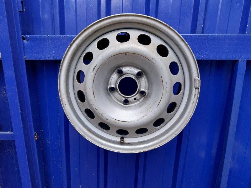 Recambio de llanta para toyota proace referencia OEM IAM   