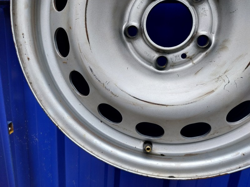 Recambio de llanta para toyota proace referencia OEM IAM   