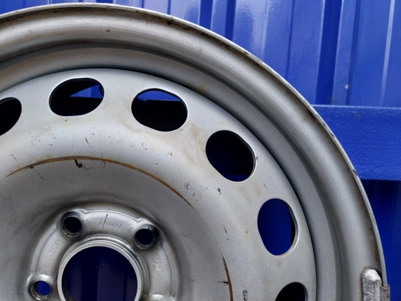 Recambio de llanta para toyota proace referencia OEM IAM   