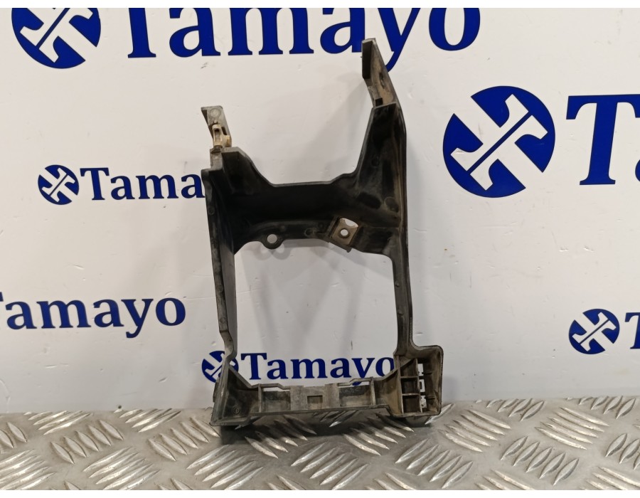 Recambio de soporte faro antiniebla derecho para subaru forester 2.0 diesel cat referencia OEM IAM 84927SG020  