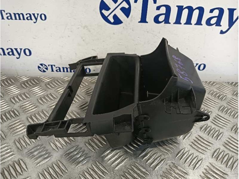 Recambio de moldura para citroën ds3 referencia OEM IAM 9684285877  1015468