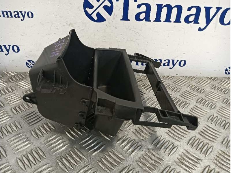 Recambio de moldura para citroën ds3 referencia OEM IAM 9684285877  1015468
