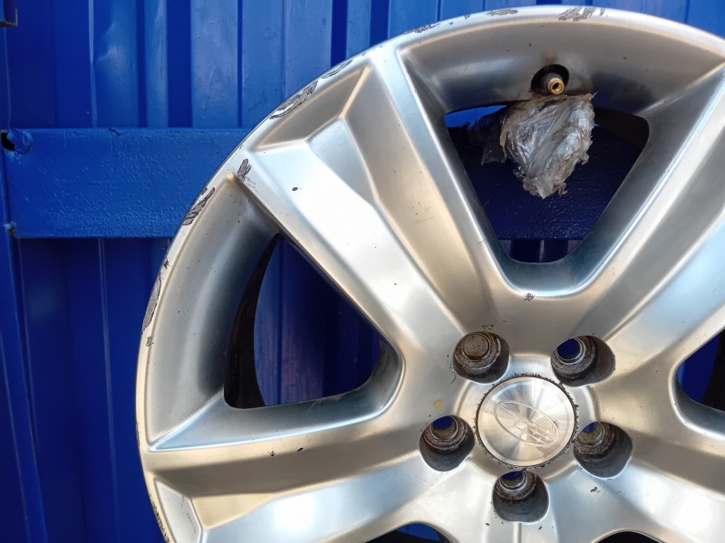 Recambio de llanta para subaru legacy familiar/outback b13 (bp) referencia OEM IAM 28111AG05A  