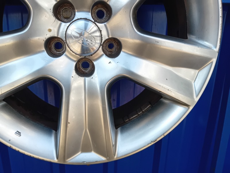 Recambio de llanta para subaru legacy familiar/outback b13 (bp) referencia OEM IAM 28111AG05A  