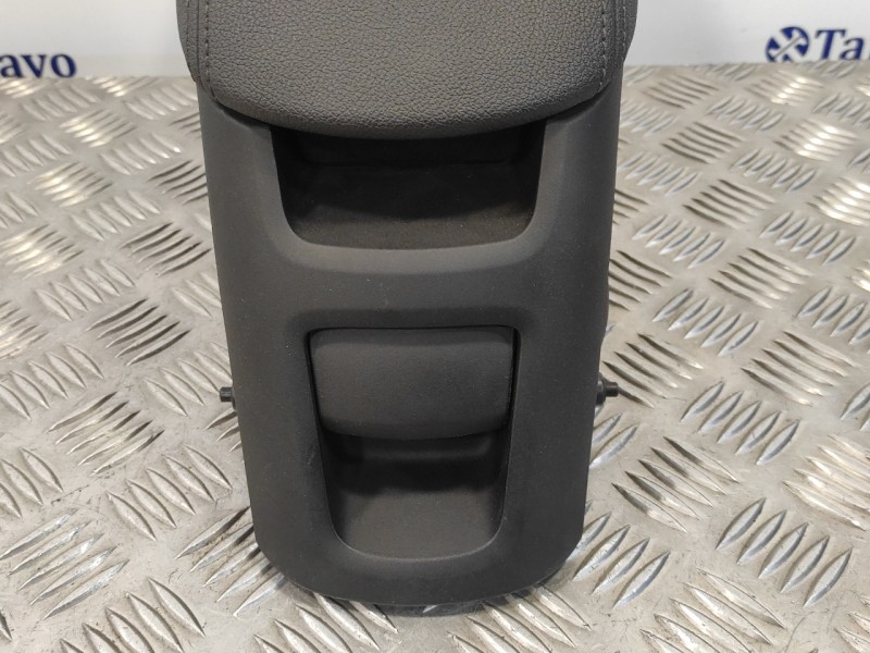 Recambio de apoyabrazos central para opel meriva b 1.7 16v cdti referencia OEM IAM   