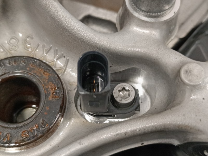 Recambio de mangueta trasera derecha para cupra formentor km (fm6) referencia OEM IAM 3Q0615612  